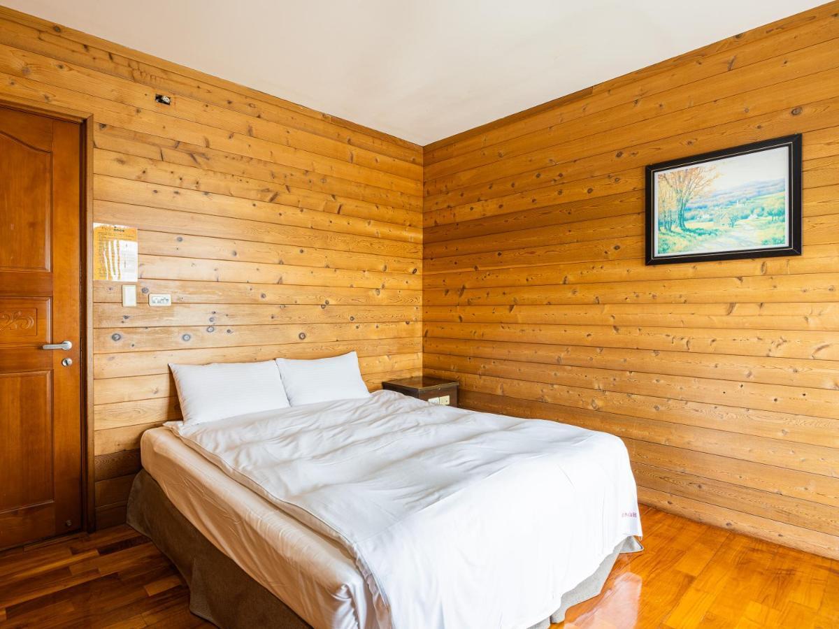 Bishui Shanju Lakeside B&B Ючи Екстериор снимка