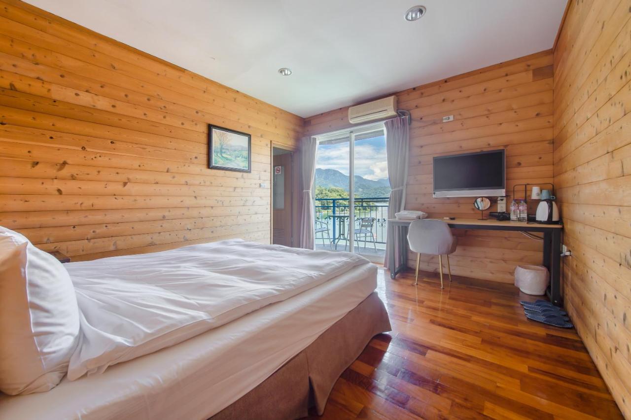 Bishui Shanju Lakeside B&B Ючи Екстериор снимка