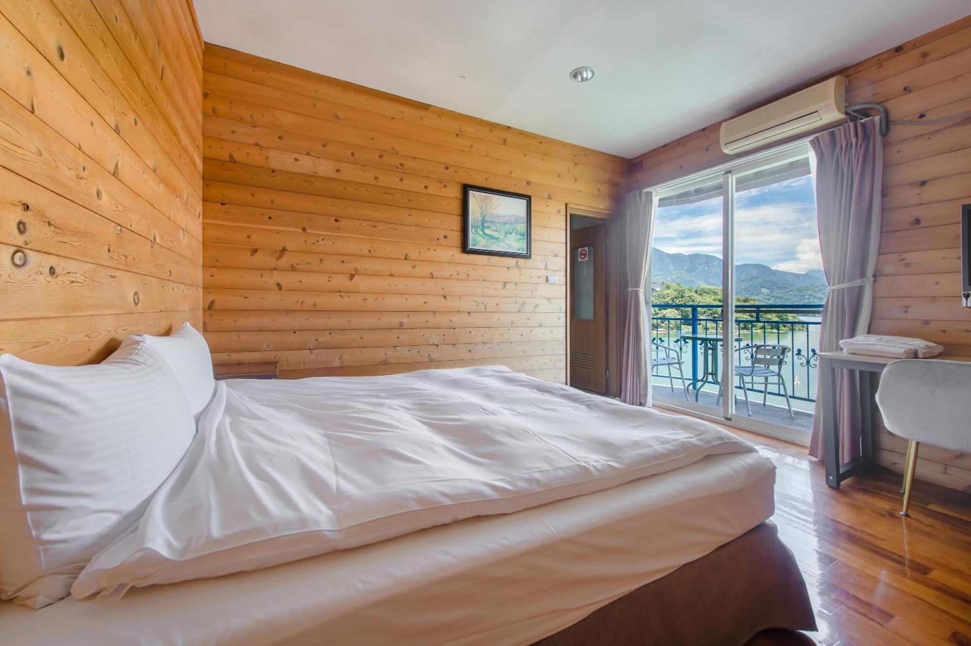 Bishui Shanju Lakeside B&B Ючи Екстериор снимка